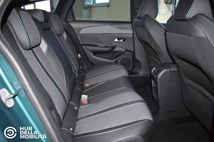 PEUGEOT 308 BlueHDi 130 S&S EAT8 SW Allure