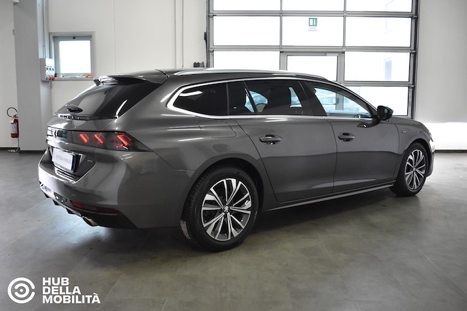 PEUGEOT 508 Plug-in Hybrid 225 e-EAT8 SW Allure