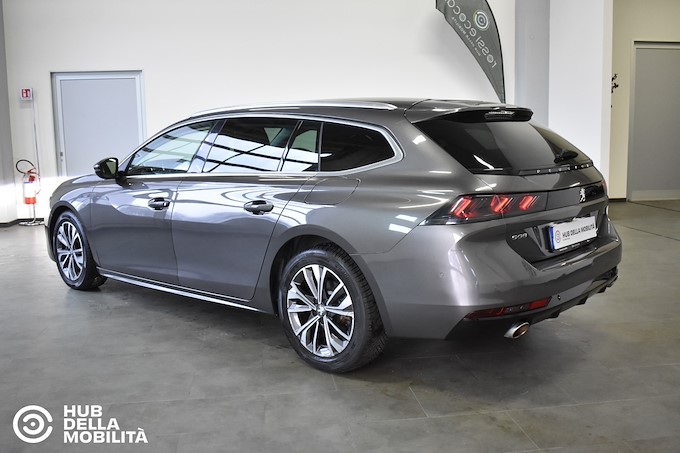 PEUGEOT 508 Plug-in Hybrid 225 e-EAT8 SW Allure