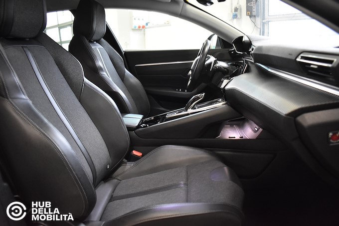 PEUGEOT 508 Plug-in Hybrid 225 e-EAT8 SW Allure