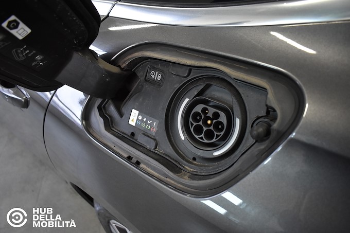 PEUGEOT 508 Plug-in Hybrid 225 e-EAT8 SW Allure