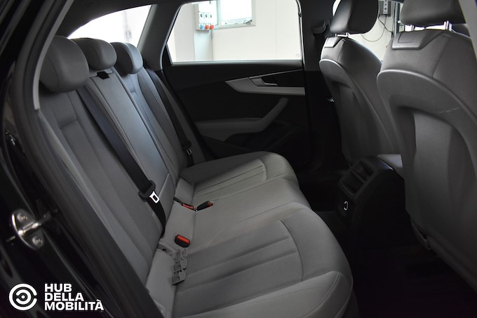 AUDI A4 Avant 40 g-tron S tronic