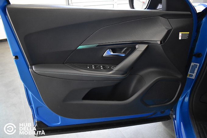 PEUGEOT 2008 PureTech 130 S&S EAT8 Allure Pack