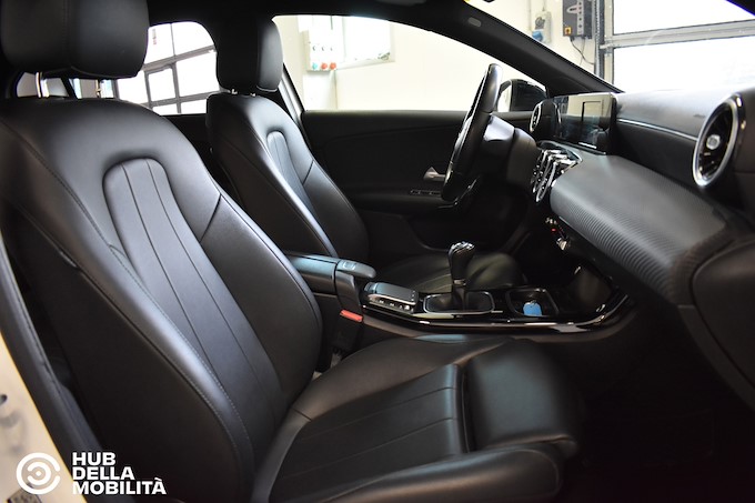 MERCEDES-BENZ A 160 d Business