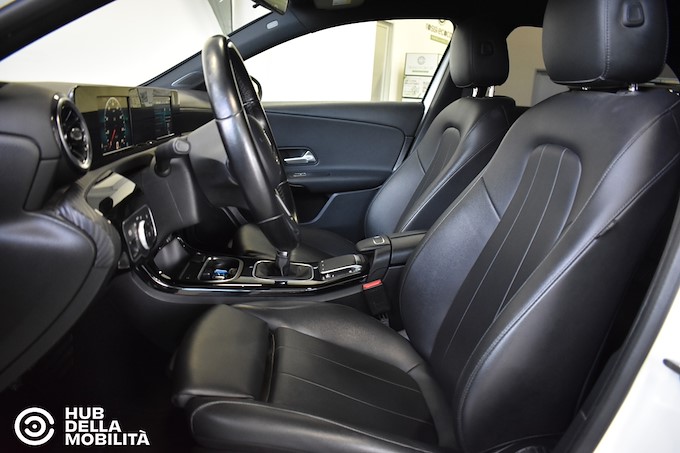 MERCEDES-BENZ A 160 d Business