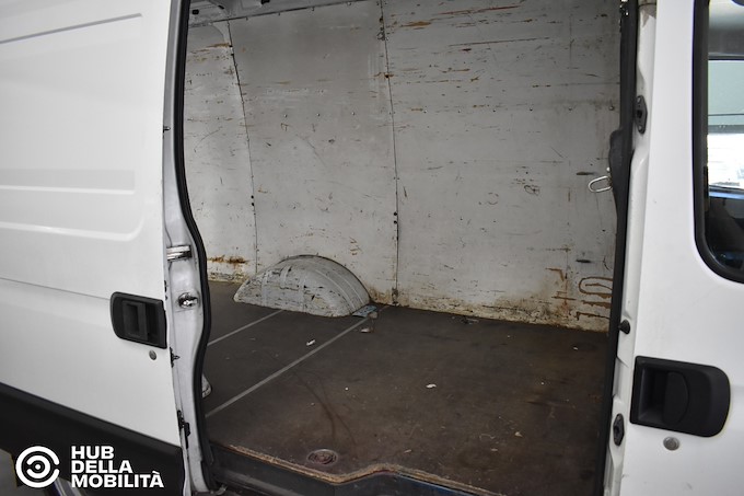 IVECO Daily 35C14GV BTor 3.0 CNG PL-TA-RG Furgone