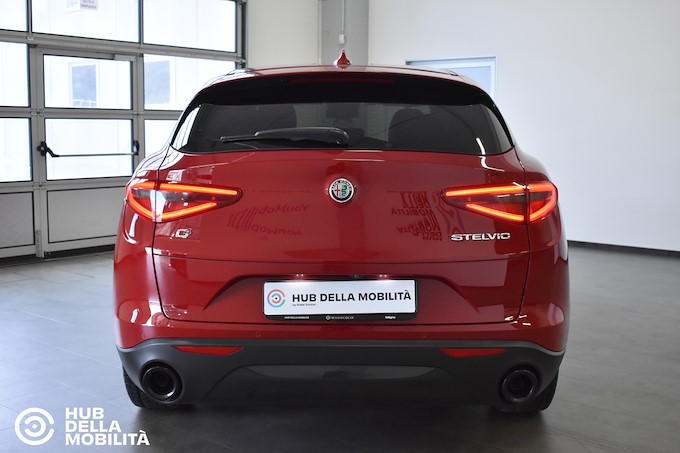 ALFA ROMEO Stelvio 2.2 Turbodiesel 190 CV AT8 Q4 Sprint