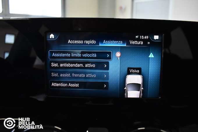 MERCEDES-BENZ GLA 180 d Automatic Business