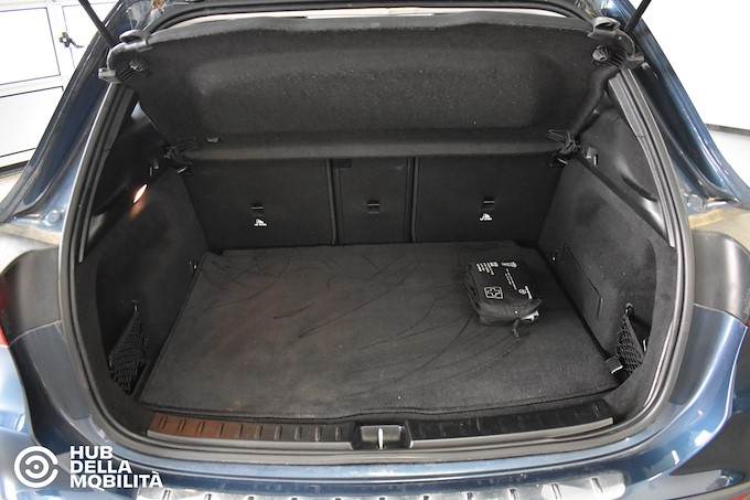 MERCEDES-BENZ GLA 180 d Automatic Business