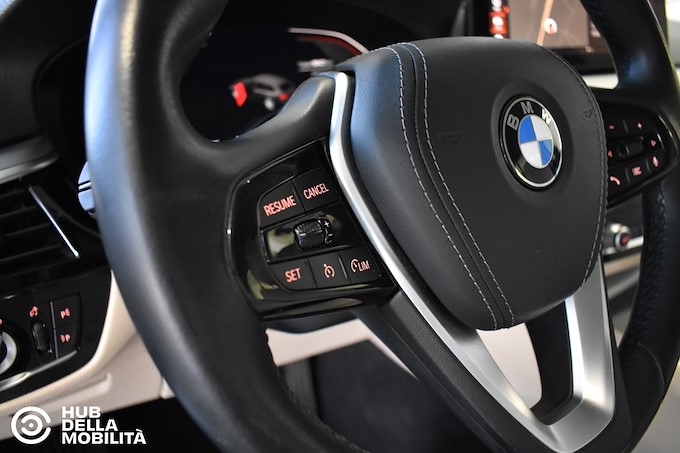 BMW 518d 48V Touring Business
