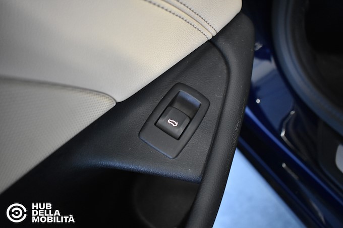 BMW 518d 48V Touring Business