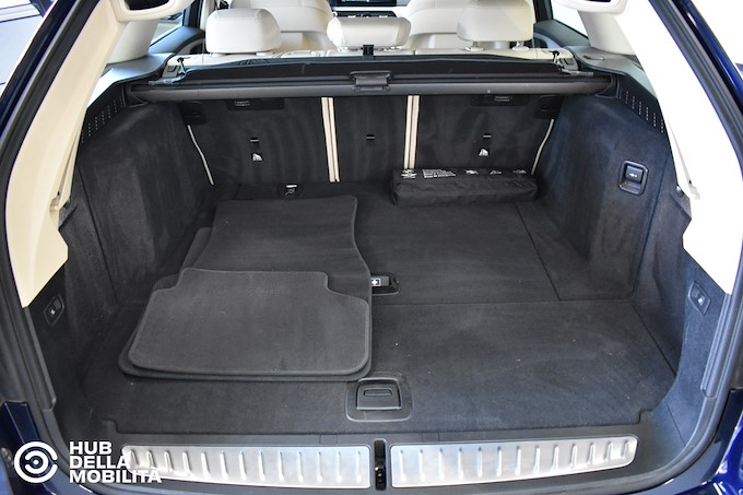 BMW 518d 48V Touring Business