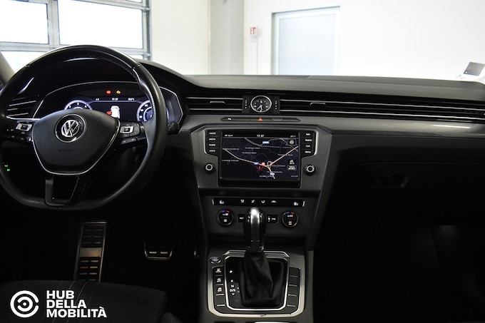 VOLKSWAGEN Passat Business Alltrack 2.0 TDI 190 CV 4MOTION DSG Exec.BMT