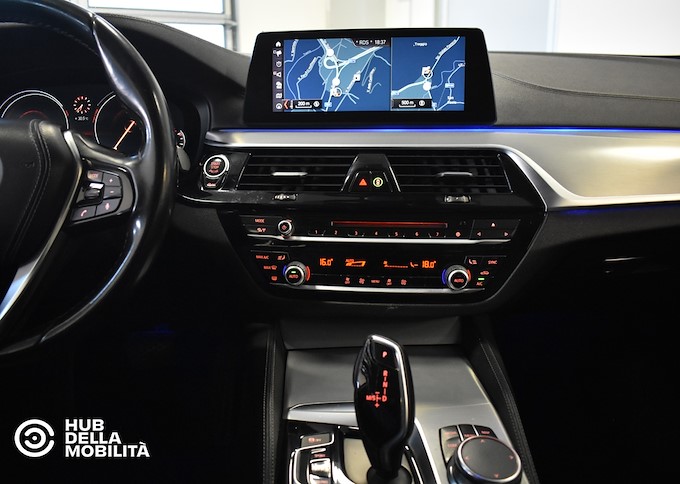 BMW 520d xDrive Touring Luxury