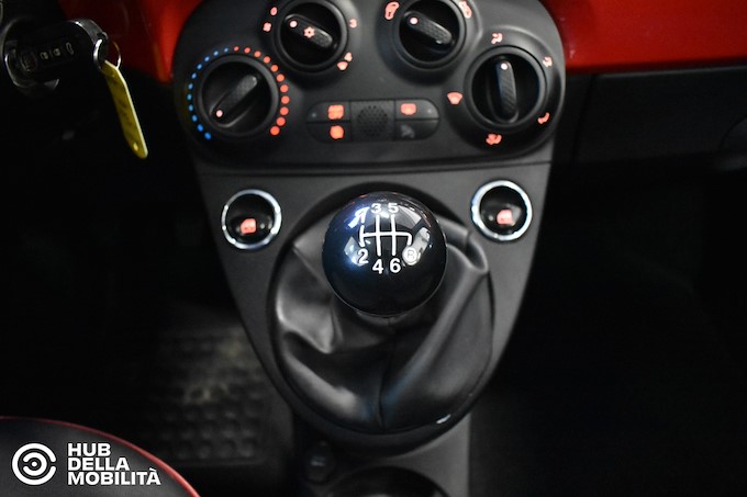 FIAT 500 1.0 Hybrid Red
