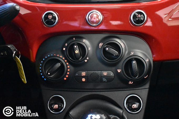 FIAT 500 1.0 Hybrid Red