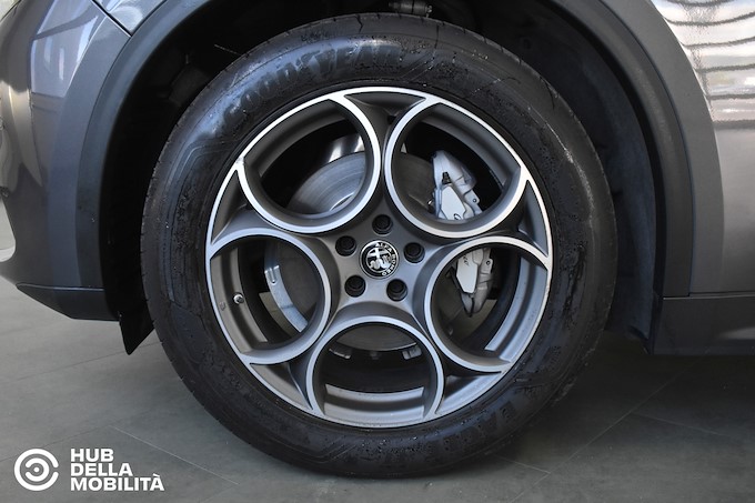 ALFA ROMEO Stelvio 2.2 Turbodiesel 210 CV AT8 Q4 Sprint