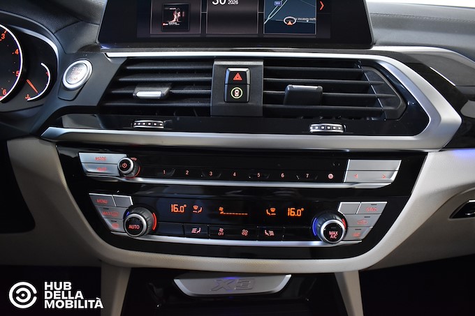 BMW X3 xDrive20d 48V Luxury