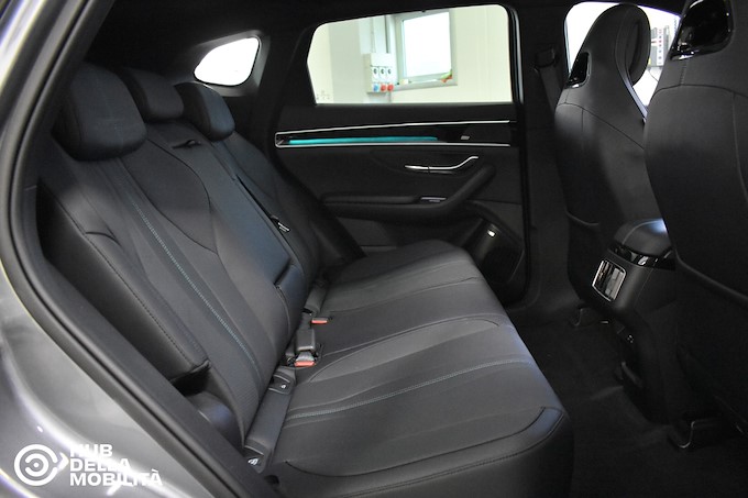 BYD Seal U DM-i 1.5 T 324 CV PHEV Design 4wd