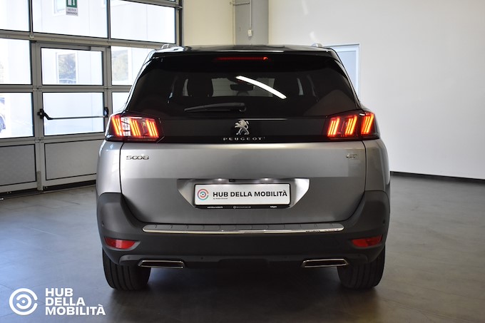 PEUGEOT 5008 BlueHDi 130 S&S EAT8 GT