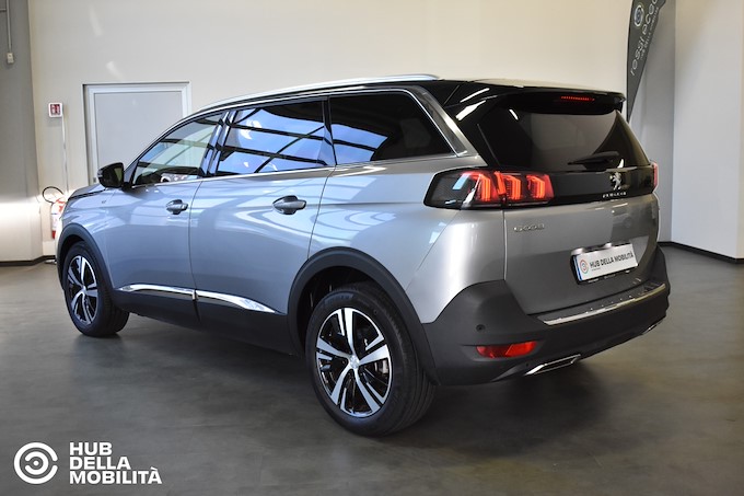 PEUGEOT 5008 BlueHDi 130 S&S EAT8 GT