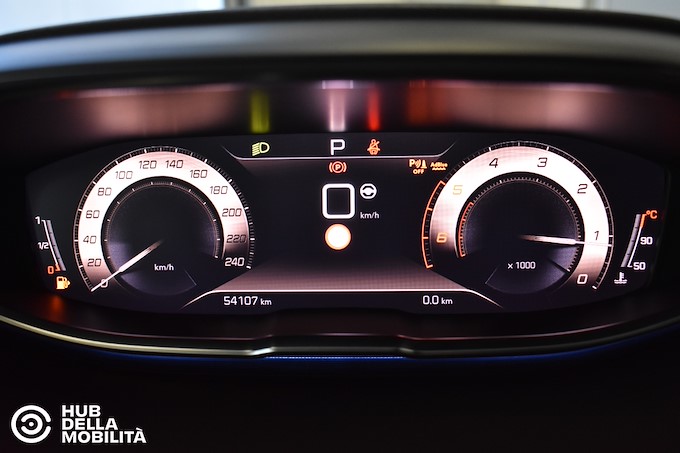 PEUGEOT 5008 BlueHDi 130 S&S EAT8 GT