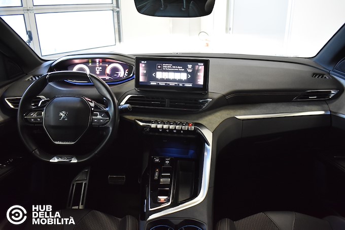PEUGEOT 5008 BlueHDi 130 S&S EAT8 GT