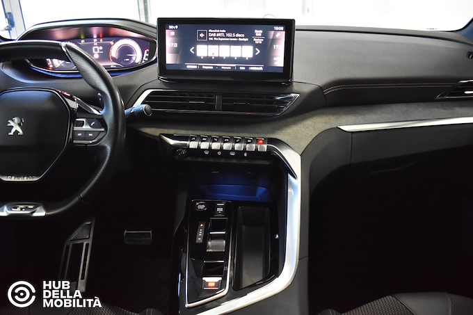 PEUGEOT 5008 BlueHDi 130 S&S EAT8 GT