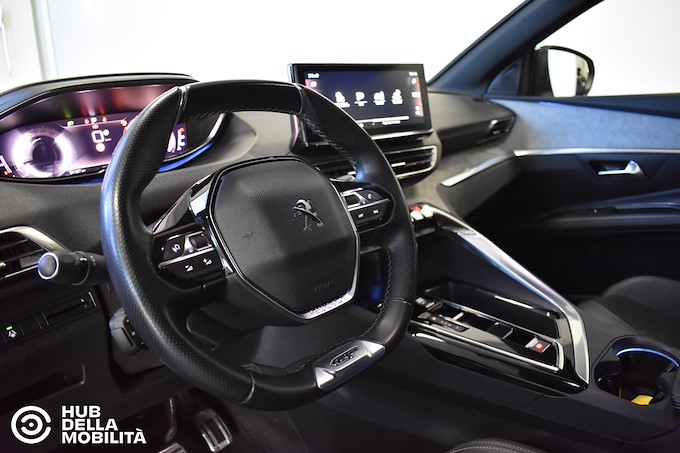 PEUGEOT 5008 BlueHDi 130 S&S EAT8 GT