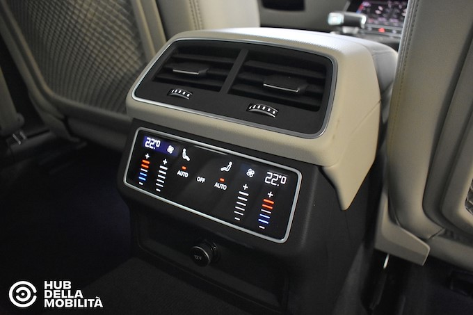 AUDI A6 Avant 40 2.0 TDI S tronic Business Design