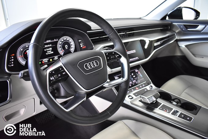 AUDI A6 Avant 40 2.0 TDI S tronic Business Design
