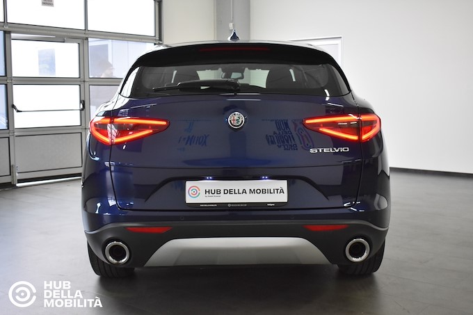 ALFA ROMEO Stelvio 2.2 Turbodiesel 190 CV AT8 RWD Business