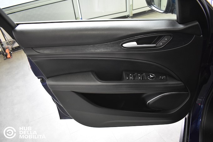 ALFA ROMEO Stelvio 2.2 Turbodiesel 190 CV AT8 RWD Business