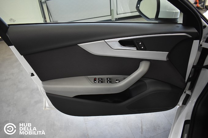 AUDI A4 Avant 40 TDI quattro S tronic