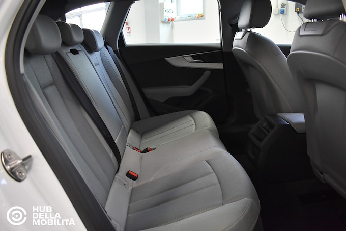 AUDI A4 Avant 40 TDI quattro S tronic