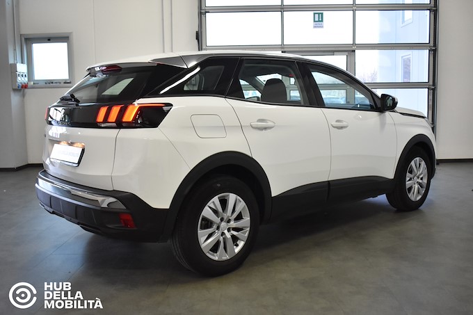 PEUGEOT 3008 BlueHDi 130 S&S Business