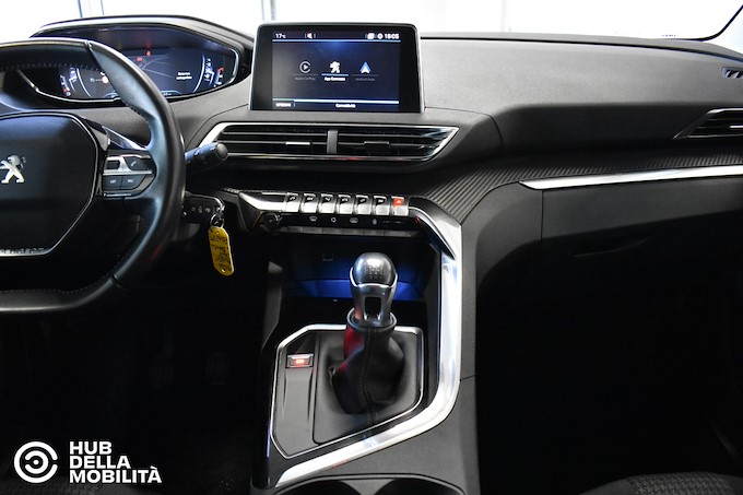 PEUGEOT 3008 BlueHDi 130 S&S Business