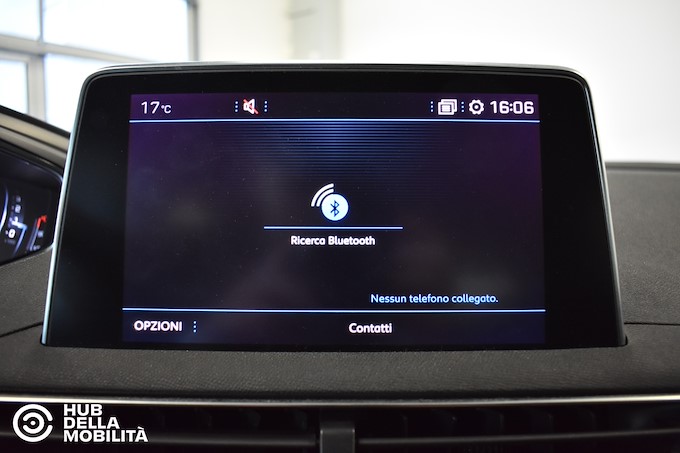 PEUGEOT 3008 BlueHDi 130 S&S Business