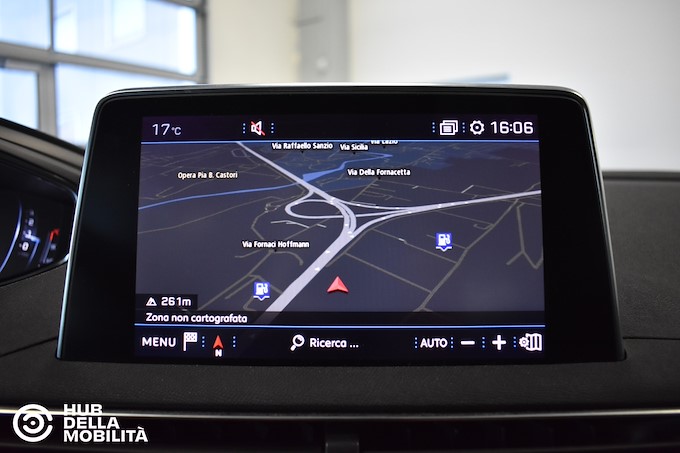 PEUGEOT 3008 BlueHDi 130 S&S Business