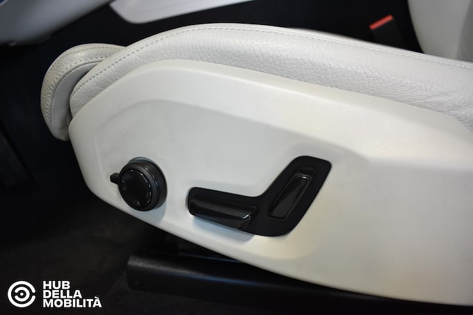 VOLVO XC60 B4 (d) AWD Geartronic Inscription