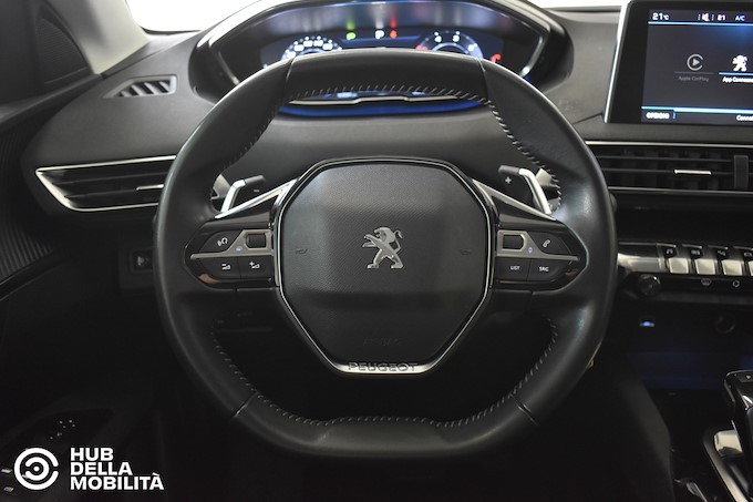 PEUGEOT 3008 BlueHDi 130 S&S EAT8 Business