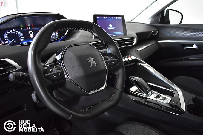 PEUGEOT 3008 BlueHDi 130 S&S EAT8 Business