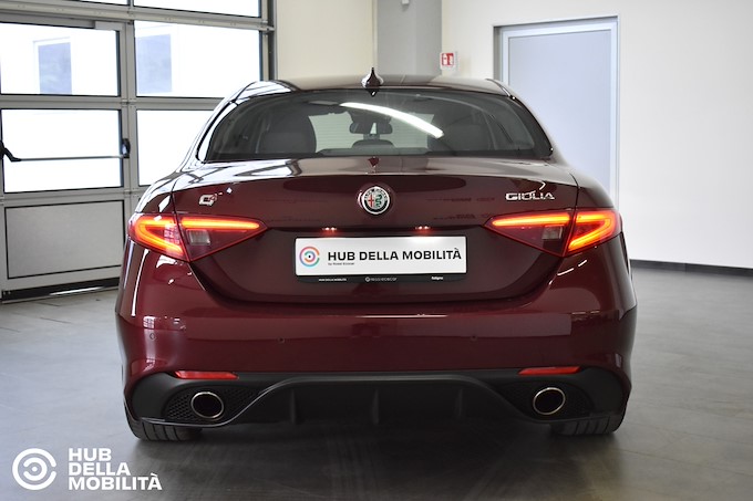 ALFA ROMEO Giulia 2.2 Turbodiesel 210 CV AT8 AWD Q4 Veloce