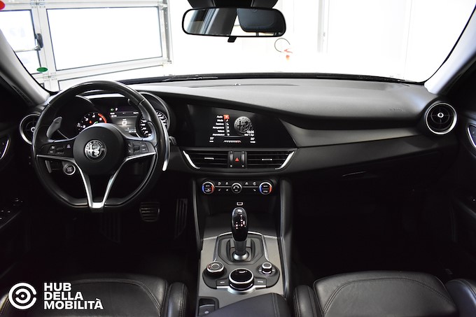 ALFA ROMEO Giulia 2.2 Turbodiesel 210 CV AT8 AWD Q4 Veloce