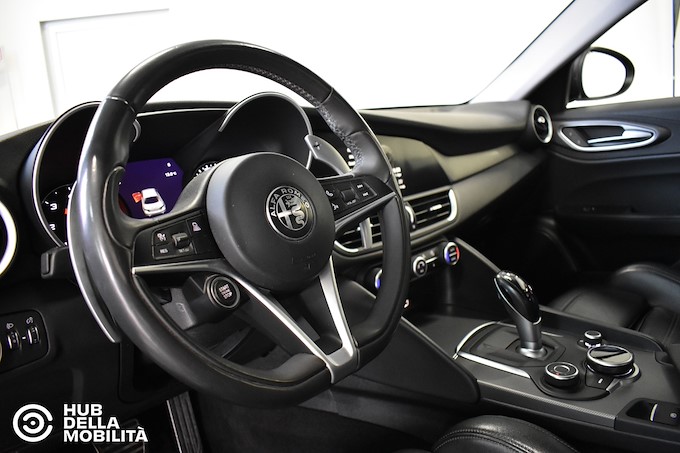 ALFA ROMEO Giulia 2.2 Turbodiesel 210 CV AT8 AWD Q4 Veloce