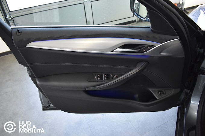 BMW 518d Touring Luxury