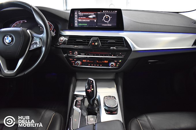 BMW 518d Touring Luxury