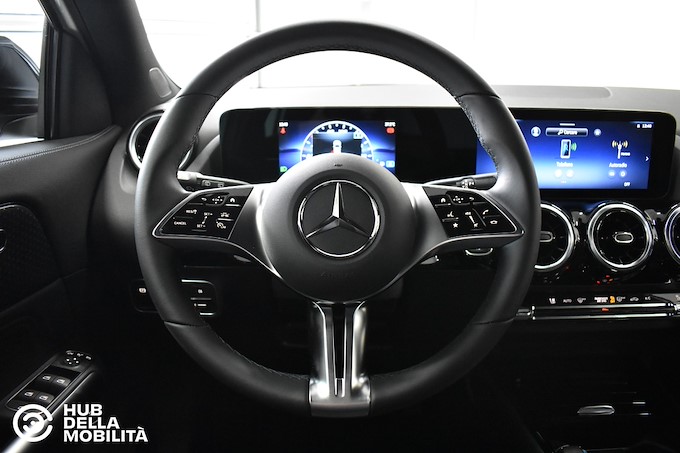 MERCEDES GLA 180 D AUT. BUSINESS EXTRA