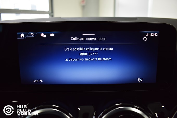 MERCEDES GLA 180 D AUT. BUSINESS EXTRA