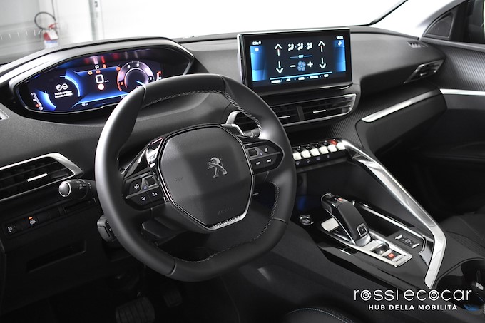 PEUGEOT 3008 BLUEHDI ALLURE AT8